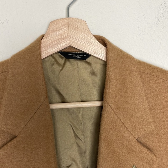Lord And Taylor 100% Cashmere Two Button Camel Colored Blazer Size 43R - Picture 4 of 11